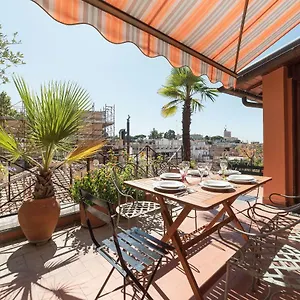 the-spanish-steps-grand-penthouse.it-romehotels.com/